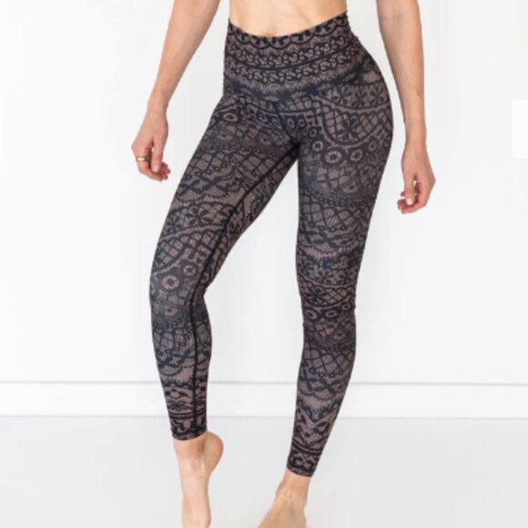 Niyama Sol Sofia Lace Leggings - Picture 15 of 15
